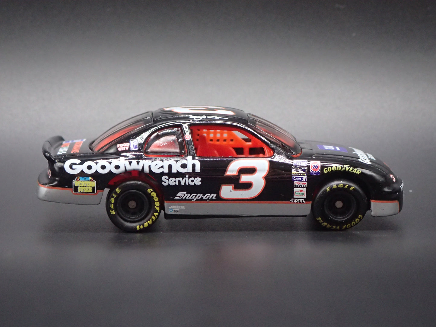 1995 CHEVROLET MONTE CARLO 3 JEFF GREEN GOODWRENCH NASCAR 1:64 SCALE DIECAST CAR