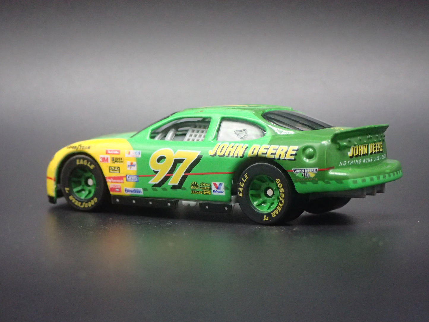 1999 99 FORD TAURUS 97 CHAD LITTLE NASCAR 1/64 SCALE DIECAST MODEL CAR