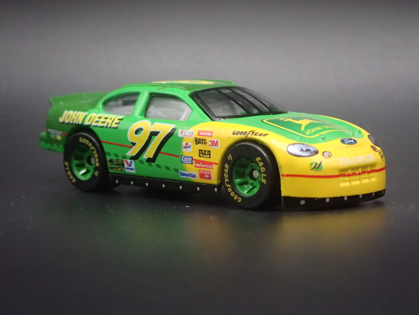 1999 99 FORD TAURUS 97 CHAD LITTLE NASCAR 1/64 SCALE DIECAST MODEL CAR