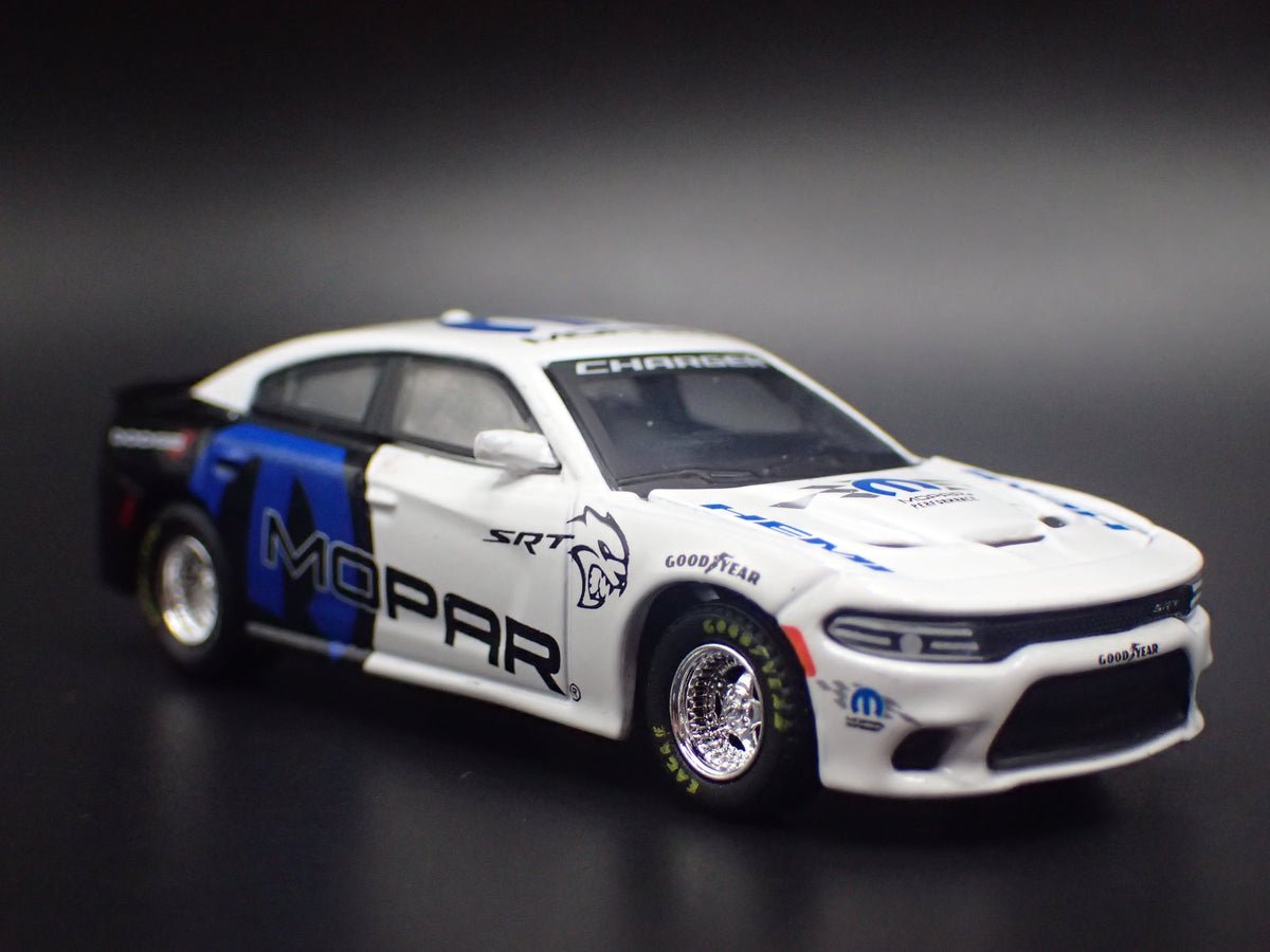 2011-2023 DODGE CHARGER HELLCAT MOPAR 1:64 SCALE DIORAMA DIECAST MODEL CAR