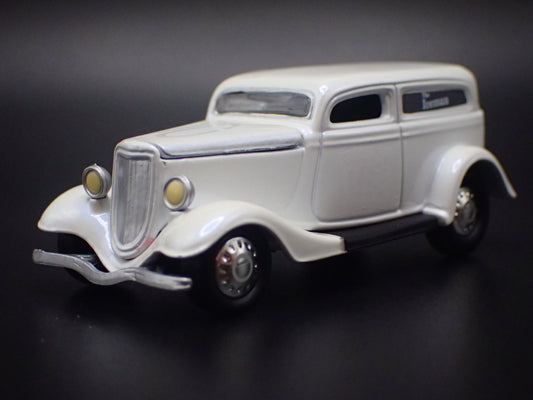 1933 33 FORD PANEL DELIVERY 1:64 SCALE COLLECTIBLE DIORAMA DIECAST MODEL CAR-Burning Rubber Toy Company