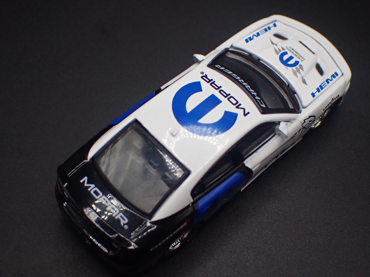 2011-2023 DODGE CHARGER HELLCAT MOPAR 1:64 SCALE DIORAMA DIECAST MODEL CAR