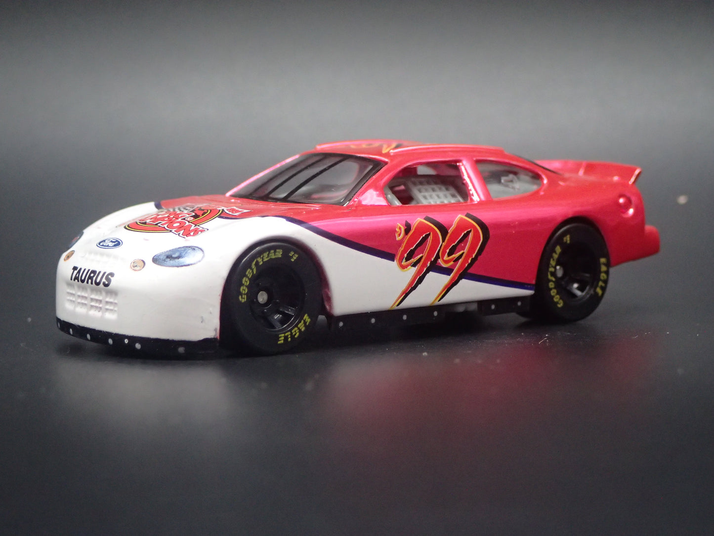 1999 99 FORD TAURUS 99 10TH PINK CHROME NASCAR 1/64 SCALE DIECAST MODEL CAR