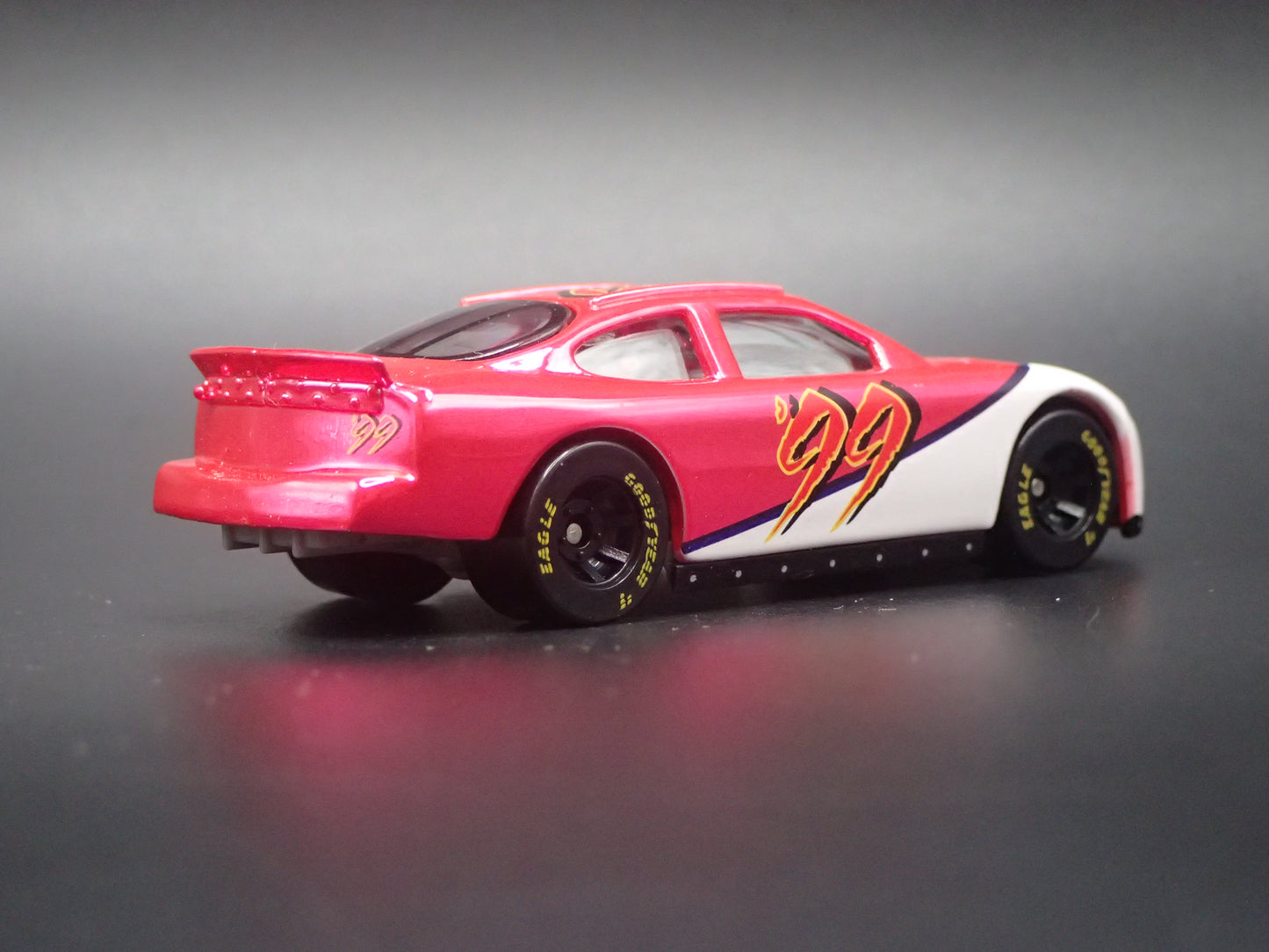 1999 99 FORD TAURUS 99 10TH PINK CHROME NASCAR 1/64 SCALE DIECAST MODEL CAR