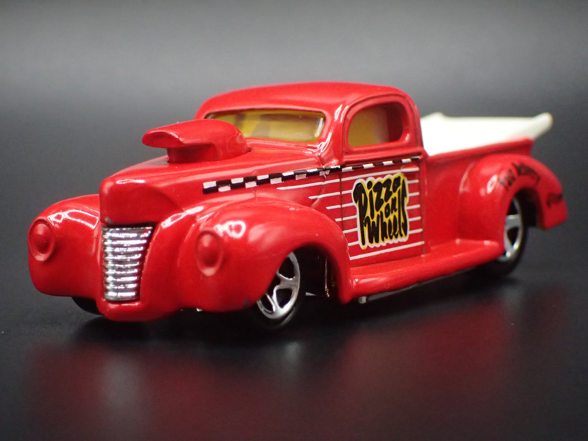 1940 40 FORD PICKUP TRUCK RED 1:64 SCALE COLLECTIBLE DIORAMA DIECAST MODEL CAR