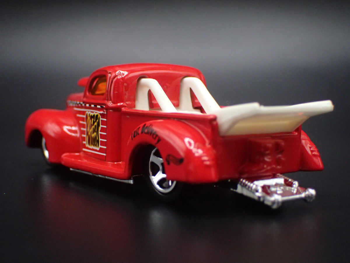 1940 40 FORD PICKUP TRUCK RED 1:64 SCALE COLLECTIBLE DIORAMA DIECAST MODEL CAR