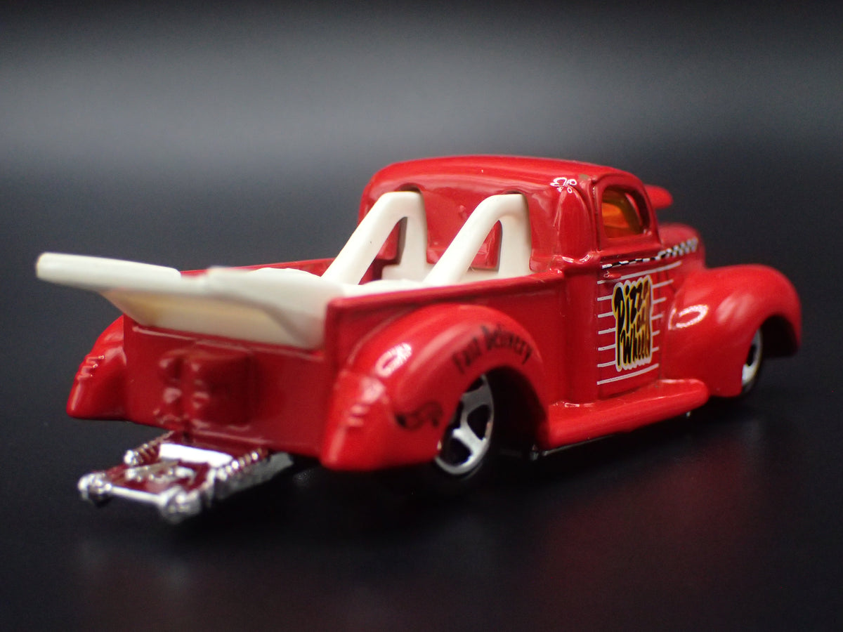 1940 40 FORD PICKUP TRUCK RED 1:64 SCALE COLLECTIBLE DIORAMA DIECAST MODEL CAR