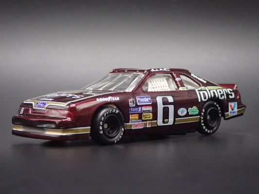 1995 95 FORD THUNDERBIRD 6 MARK MARTIN NASCAR 1:64 SCALE DIECAST MODEL CAR