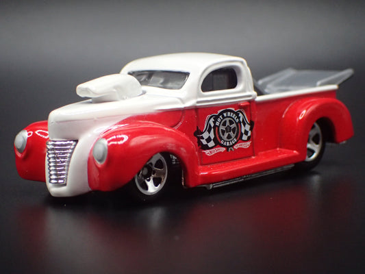 1940 40 FORD PICKUP TRUCK RED 1:64 SCALE COLLECTIBLE DIORAMA DIECAST MODEL CAR