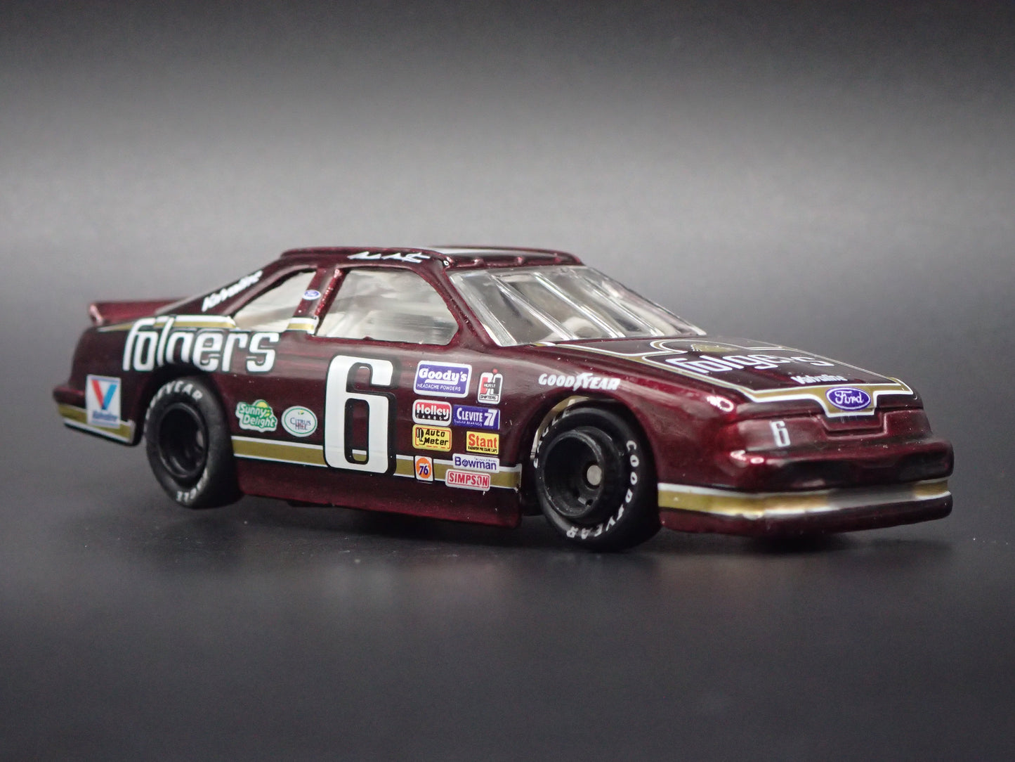 1995 95 FORD THUNDERBIRD 6 MARK MARTIN NASCAR 1:64 SCALE DIECAST MODEL CAR