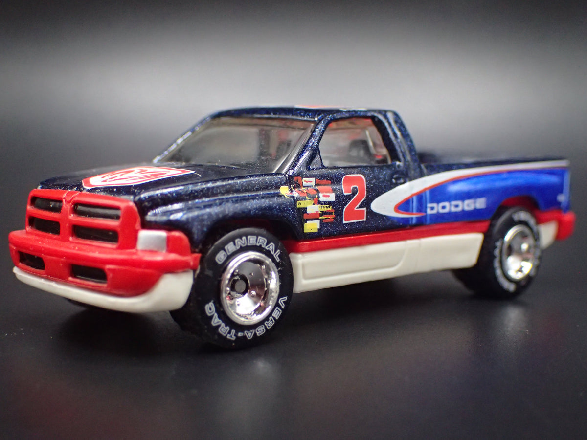 1994-2001 DODGE RAM 1500 PICKUP TRUCK 1/64 SCALE COLLECTIBLE DIECAST MODEL CAR