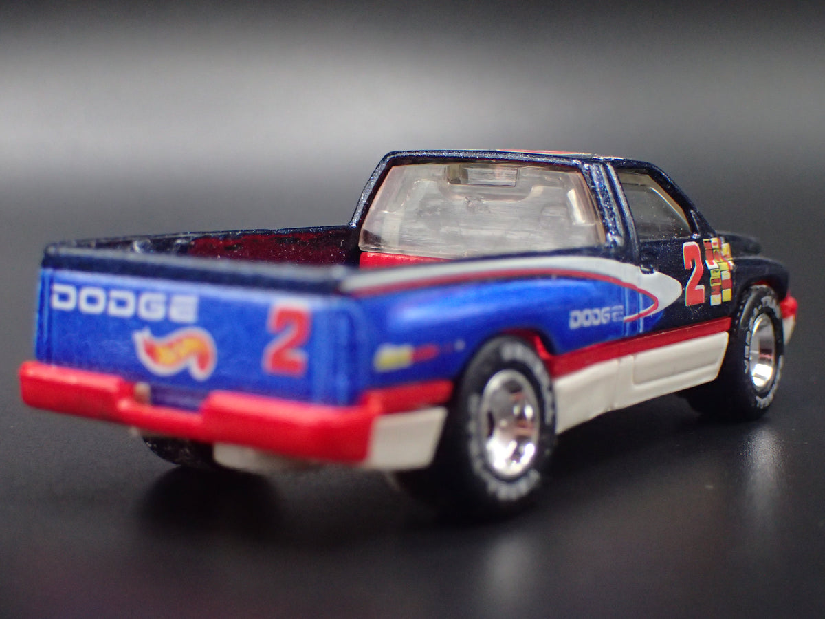 1994-2001 DODGE RAM 1500 PICKUP TRUCK 1/64 SCALE COLLECTIBLE DIECAST MODEL CAR