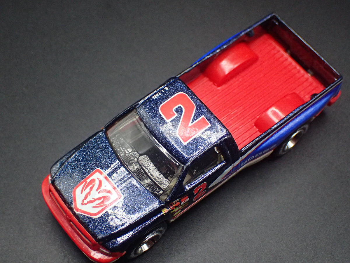 1994-2001 DODGE RAM 1500 PICKUP TRUCK 1/64 SCALE COLLECTIBLE DIECAST MODEL CAR