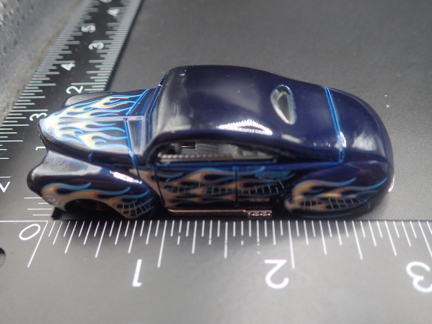 1941 41 FORD TAIL DRAGGER CUSTOM HOT ROD 1:64 SCALE DIORAMA DIECAST MODEL CAR