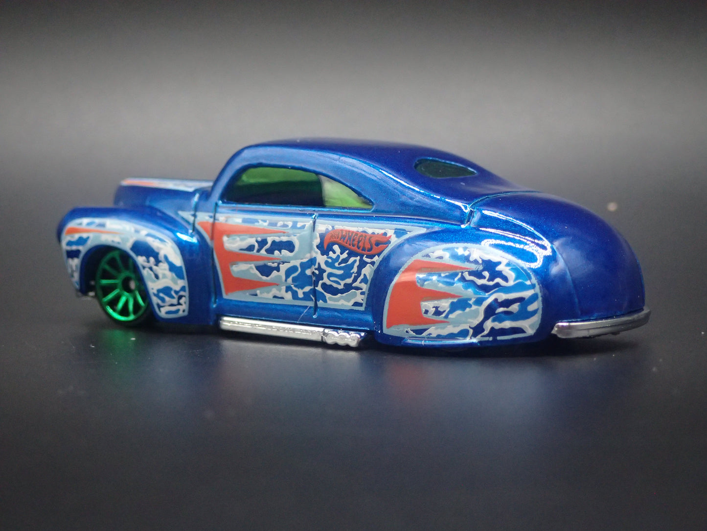 1941 41 FORD TAIL DRAGGER CUSTOM HOT ROD 1:64 SCALE DIORAMA DIECAST MODEL CAR