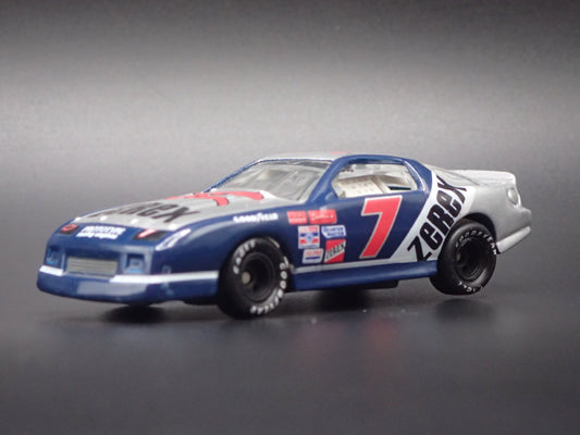1990 90 CHEVROLET LUMINA ALAN KULWICKI NASCAR 1:64 SCALE DIECAST MODEL CAR