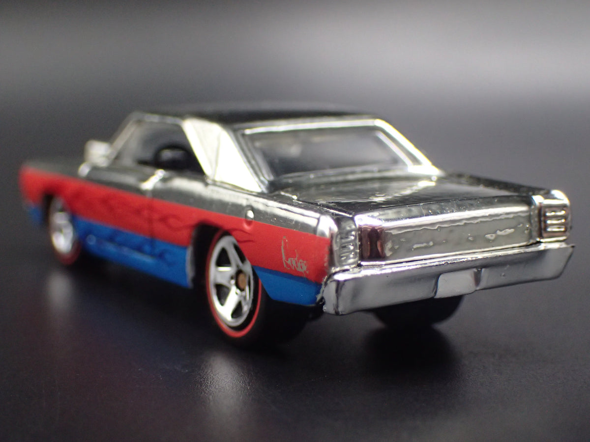 1968 68 DODGE DART CHROME 1:64 SCALE COLLECTIBLE DIORAMA DIECAST MODEL CAR