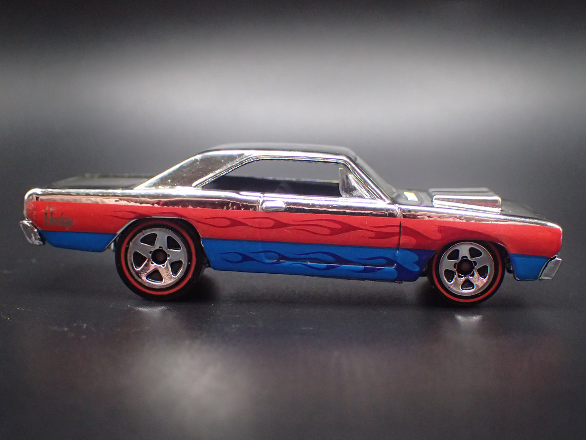 1968 68 DODGE DART CHROME 1:64 SCALE COLLECTIBLE DIORAMA DIECAST MODEL CAR