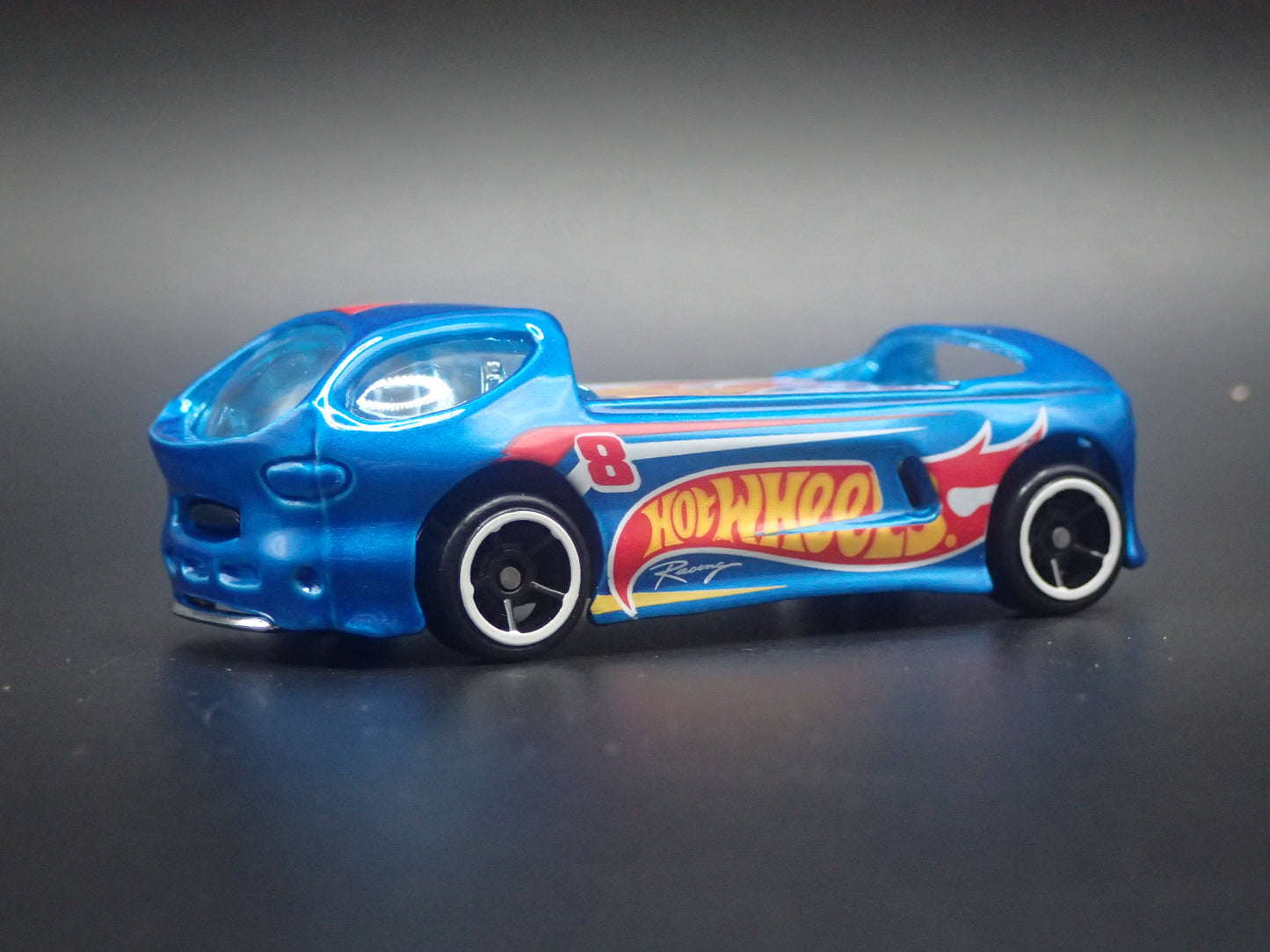 DEORA II 2 CUSTOM PICKUP TRUCK 1/64 SCALE COLLECTIBLE DIORAMA DIECAST MODEL CAR