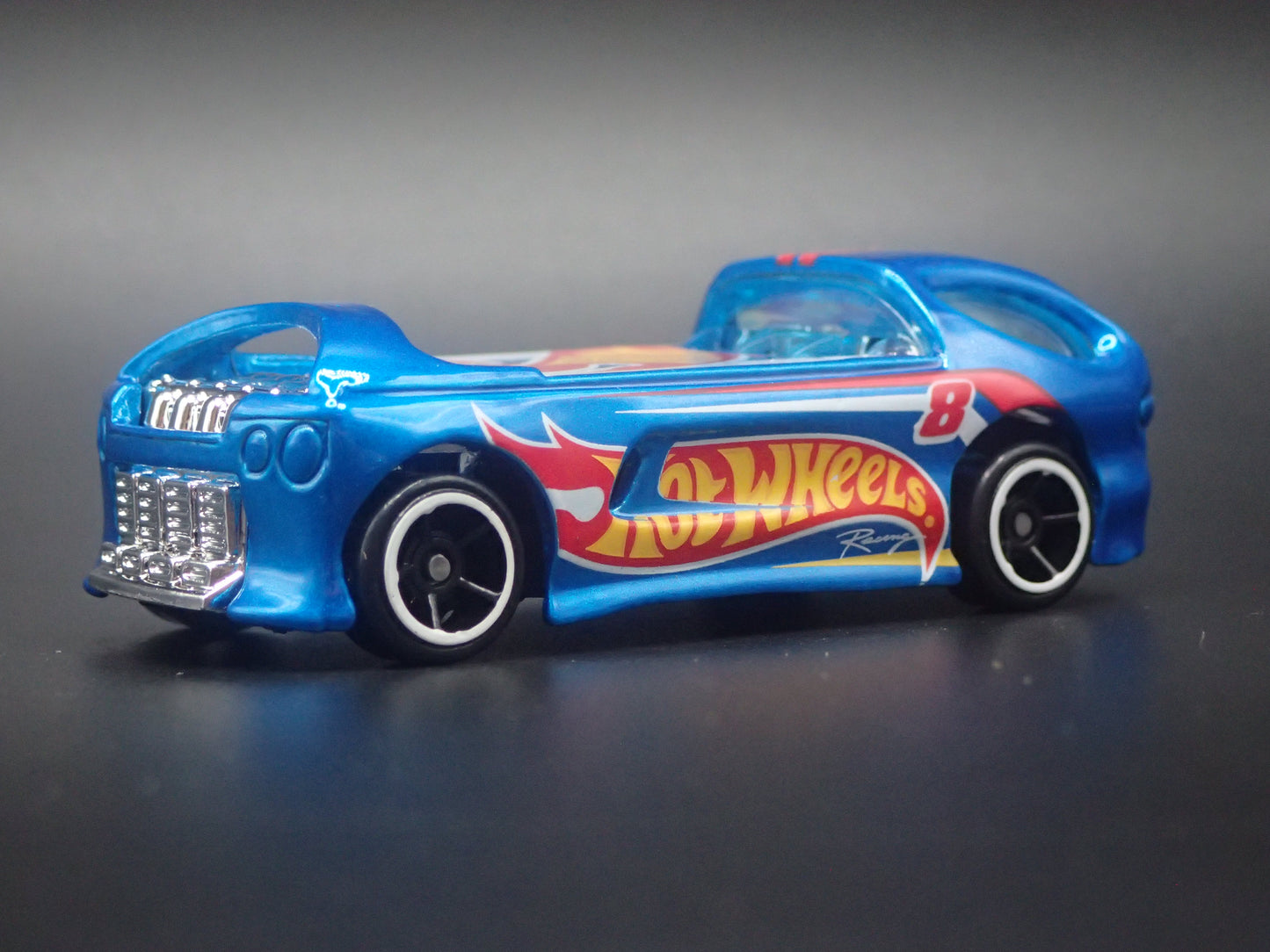 DEORA II 2 CUSTOM PICKUP TRUCK 1/64 SCALE COLLECTIBLE DIORAMA DIECAST MODEL CAR