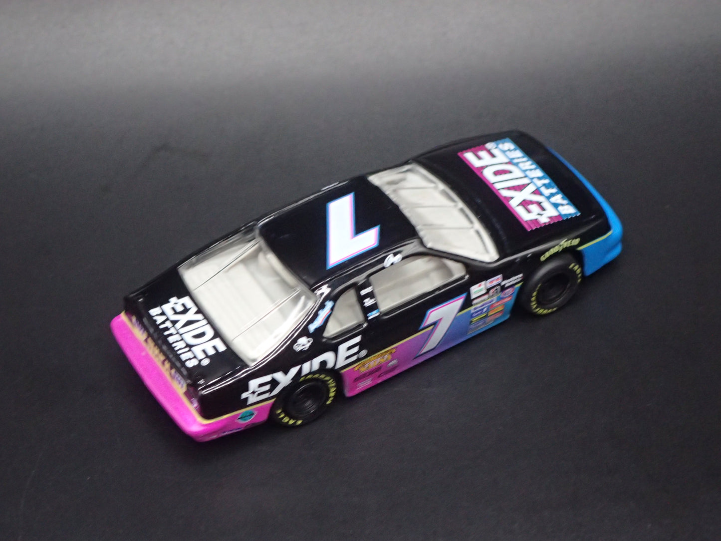 1995 95 FORD THUNDERBIRD 7 GEOFF BODINE NASCAR 1:64 SCALE DIECAST MODEL CAR