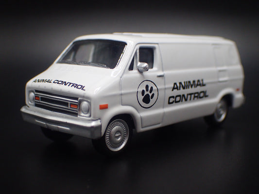 1976 76 DODGE B100 VAN ANIMAL CONTROL 1:64 SCALE COLLECTIBLE DIECAST MODEL CAR