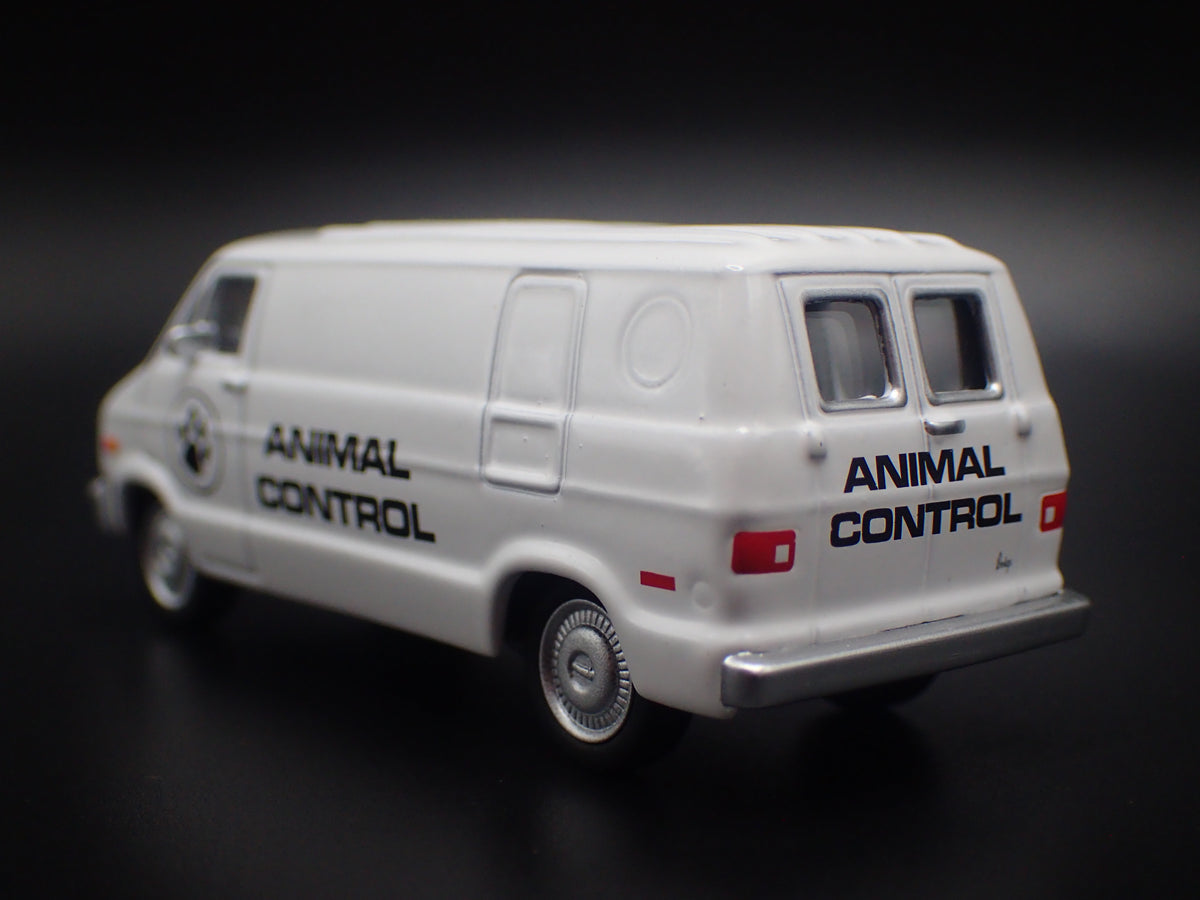 1976 76 DODGE B100 VAN ANIMAL CONTROL 1:64 SCALE COLLECTIBLE DIECAST MODEL CAR