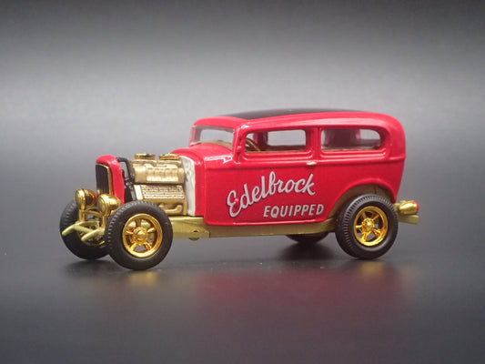 1932 32 FORD TUDOR SEDAN HOT ROD EDELBROCK GOLD CHASE 1:64 SCALE DIECAST MODEL CAR