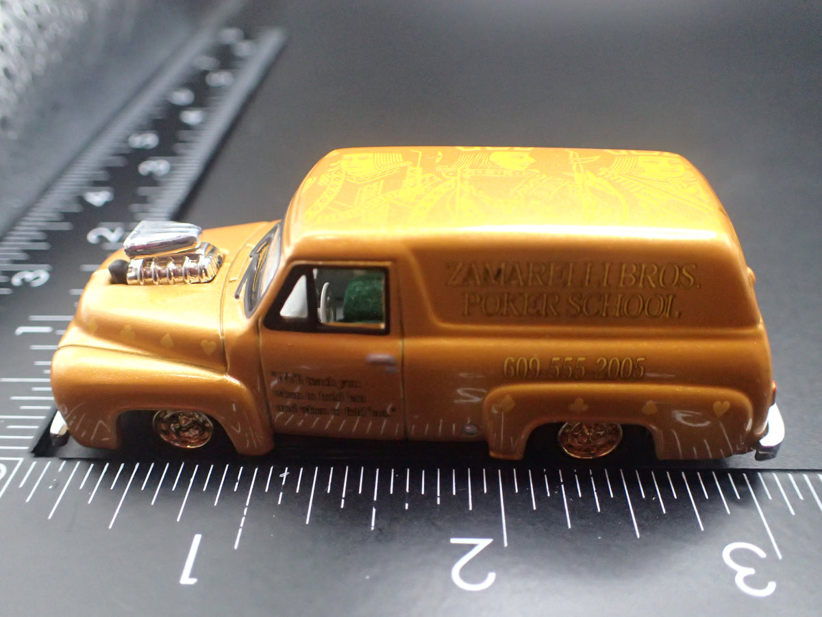 1955 55 FORD PANEL DELIVERY GOLD 1:64 SCALE DIORAMA DIECAST MODEL CAR
