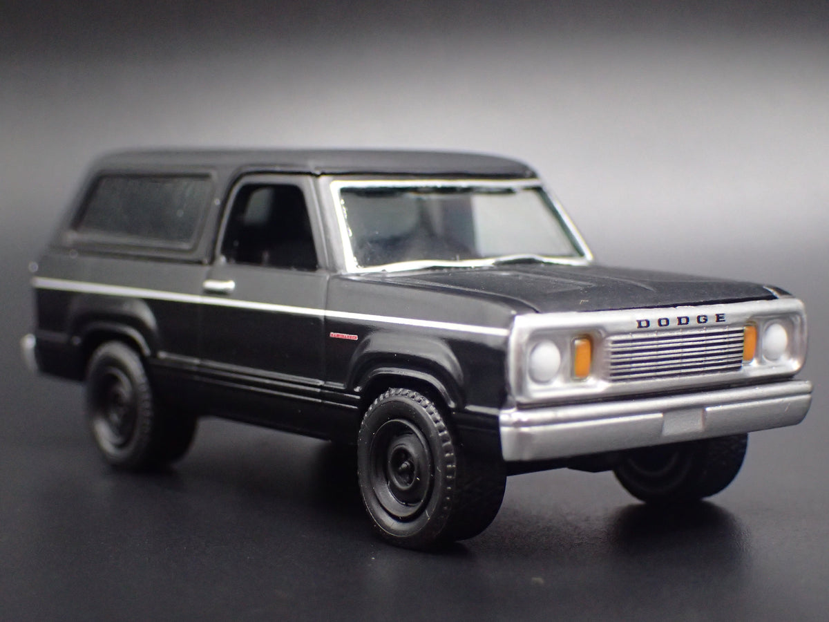 1977 77 DODGE RAMCHARGER BLACK 1/64 SCALE COLLECTIBLE DIORAMA DIECAST MODEL CAR