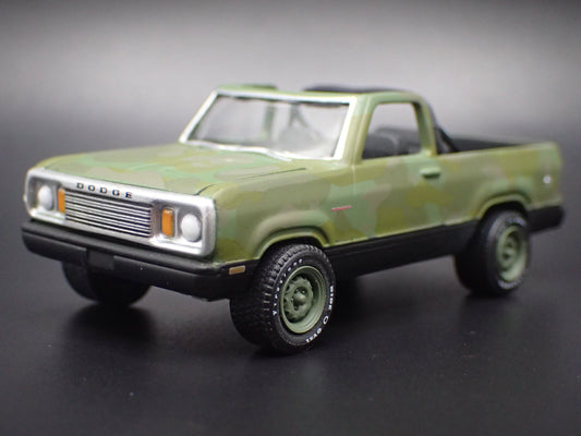 1977 77 DODGE RAMCHARGER GREEN 1/64 SCALE COLLECTIBLE DIORAMA DIECAST MODEL CAR