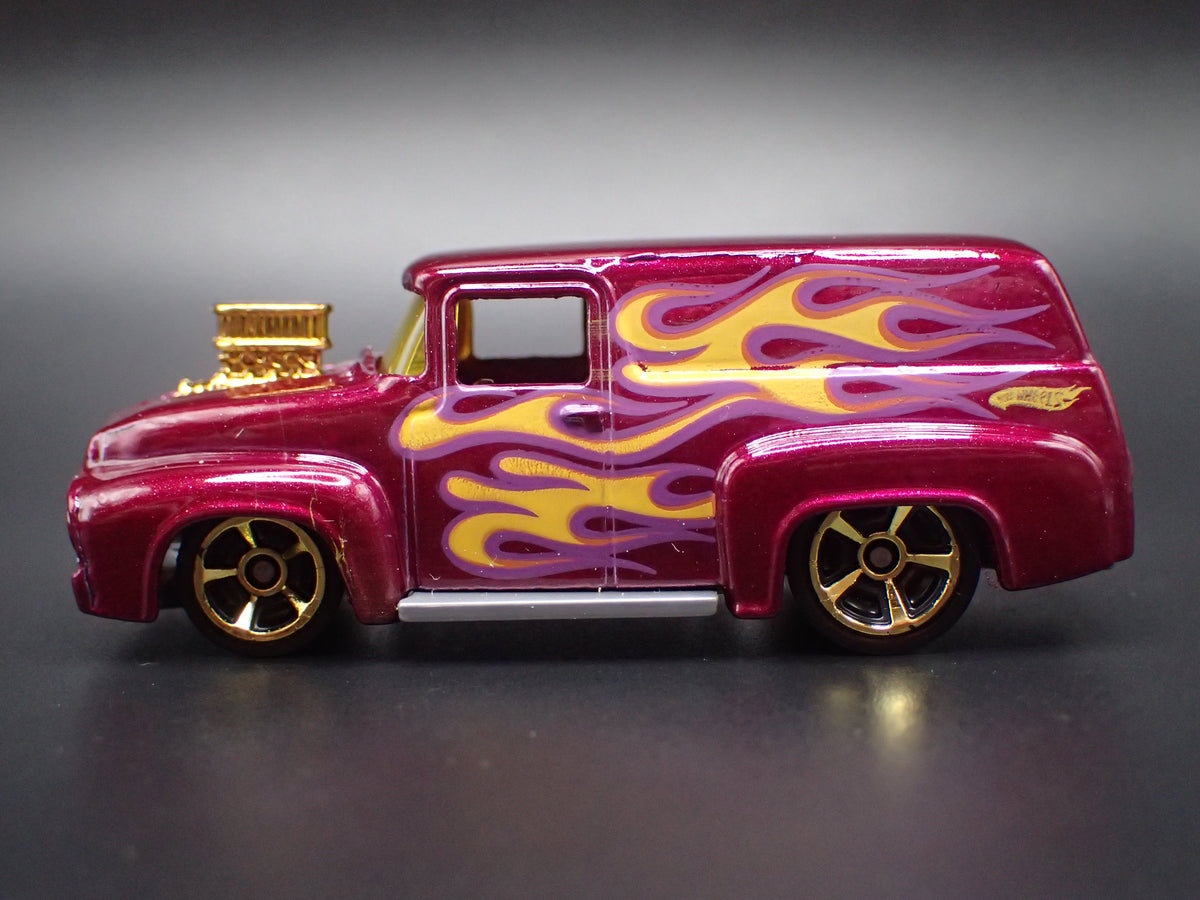 1956 56 FORD F100 PANEL DELIVERY VAN PURPLE 1:64 SCALE DIORAMA DIECAST MODEL CAR