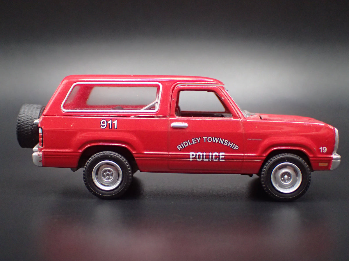 1978 78 DODGE RAMCHARGER TRUCK RIDLEY TWP PA FIRE 1/64 SCALE DIECAST MODEL CAR