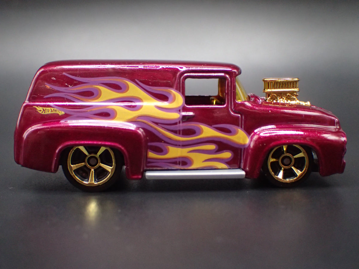 1956 56 FORD F100 PANEL DELIVERY VAN PURPLE 1:64 SCALE DIORAMA DIECAST MODEL CAR