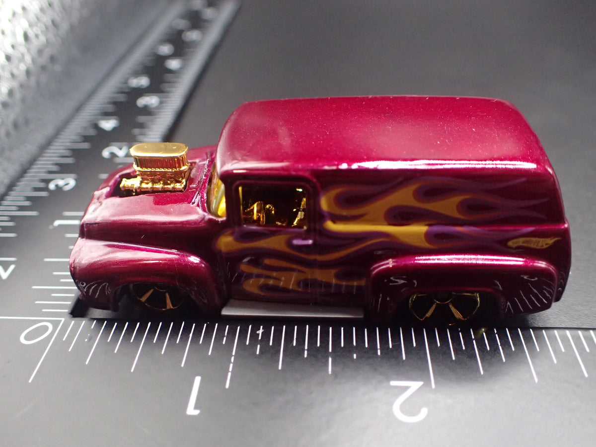 1956 56 FORD F100 PANEL DELIVERY VAN PURPLE 1:64 SCALE DIORAMA DIECAST MODEL CAR