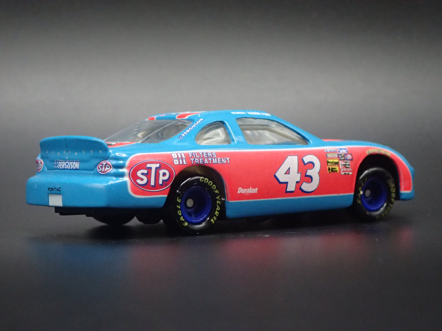 1996 96 PONTIAC GRAND PRIX 43 BOBBY HAMILTON NASCAR 1:64 SCALE DIECAST CAR