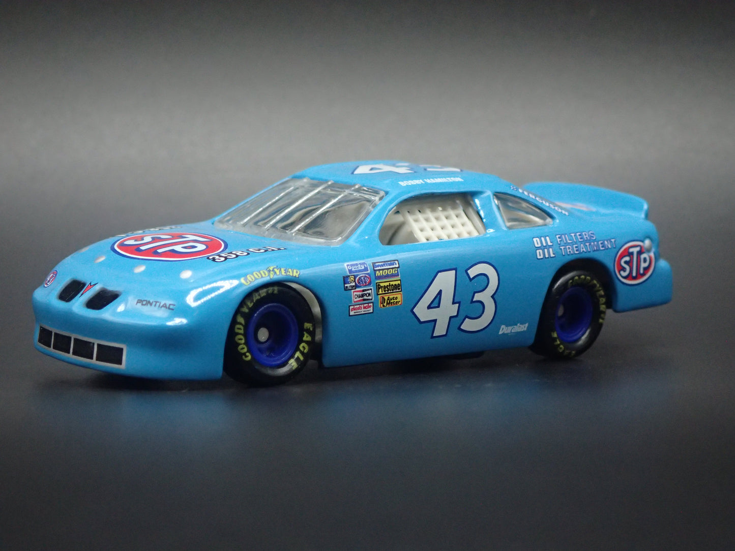 1996 96 PONTIAC GRAND PRIX 43 BOBBY HAMILTON NASCAR 1:64 SCALE DIECAST CAR