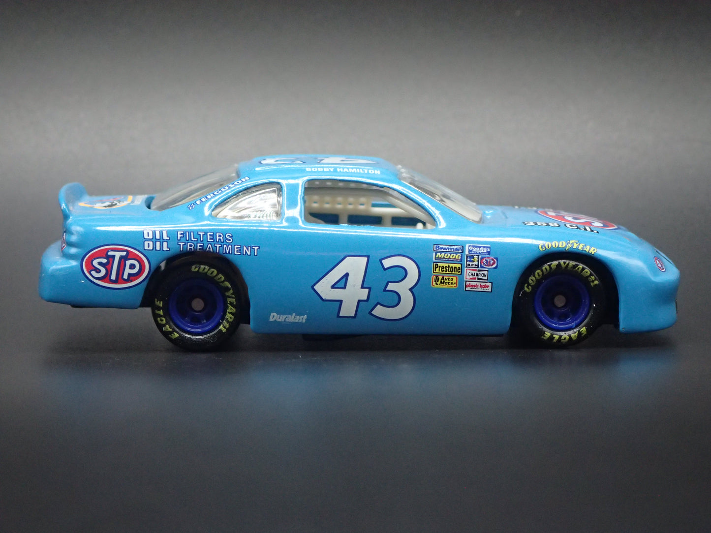 1996 96 PONTIAC GRAND PRIX 43 BOBBY HAMILTON NASCAR 1:64 SCALE DIECAST CAR