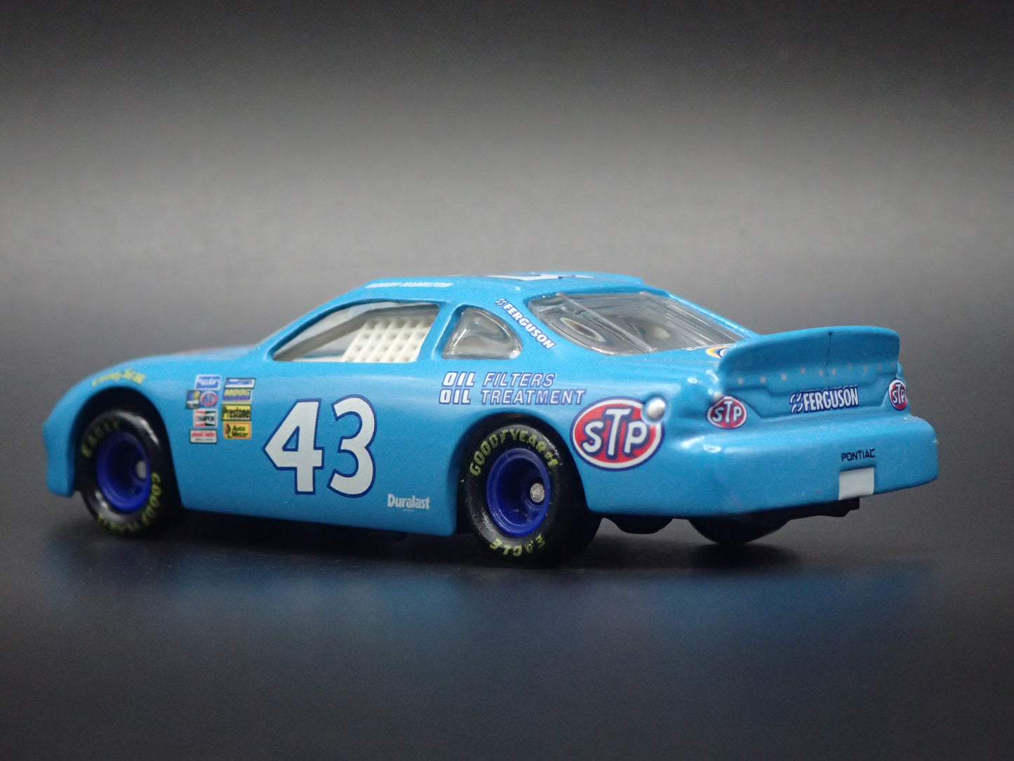 1996 96 PONTIAC GRAND PRIX 43 BOBBY HAMILTON NASCAR 1:64 SCALE DIECAST CAR