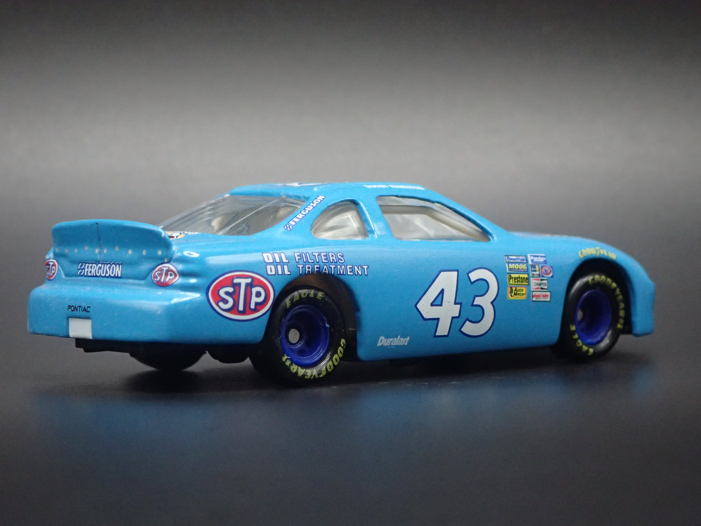 1996 96 PONTIAC GRAND PRIX 43 BOBBY HAMILTON NASCAR 1:64 SCALE DIECAST CAR