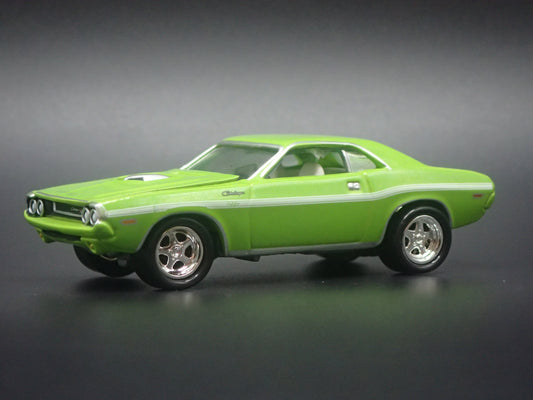 1970 70 DODGE CHALLENGER GREEN 1/64 SCALE DIORAMA DIECAST MODEL CAR