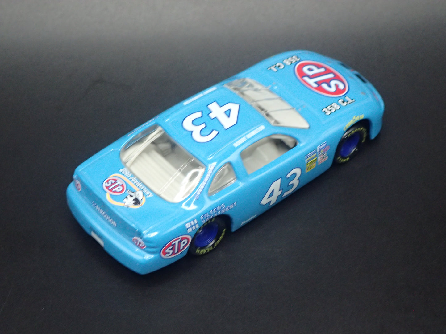 1996 96 PONTIAC GRAND PRIX 43 BOBBY HAMILTON NASCAR 1:64 SCALE DIECAST CAR