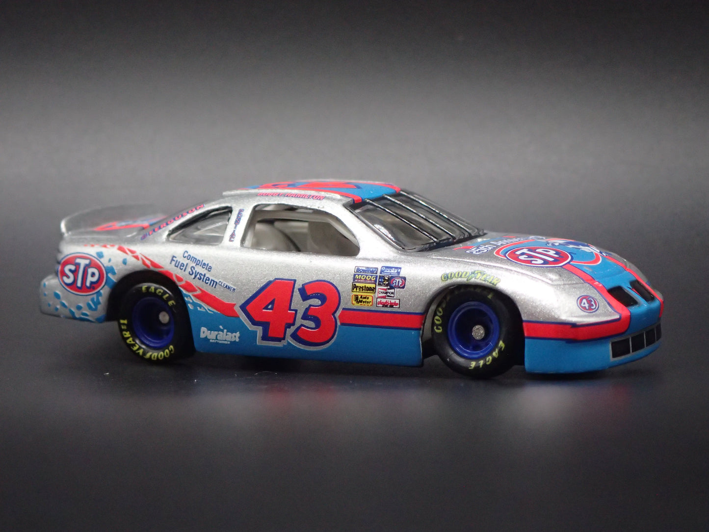 1996 96 PONTIAC GRAND PRIX 43 BOBBY HAMILTON NASCAR 1:64 SCALE DIECAST CAR