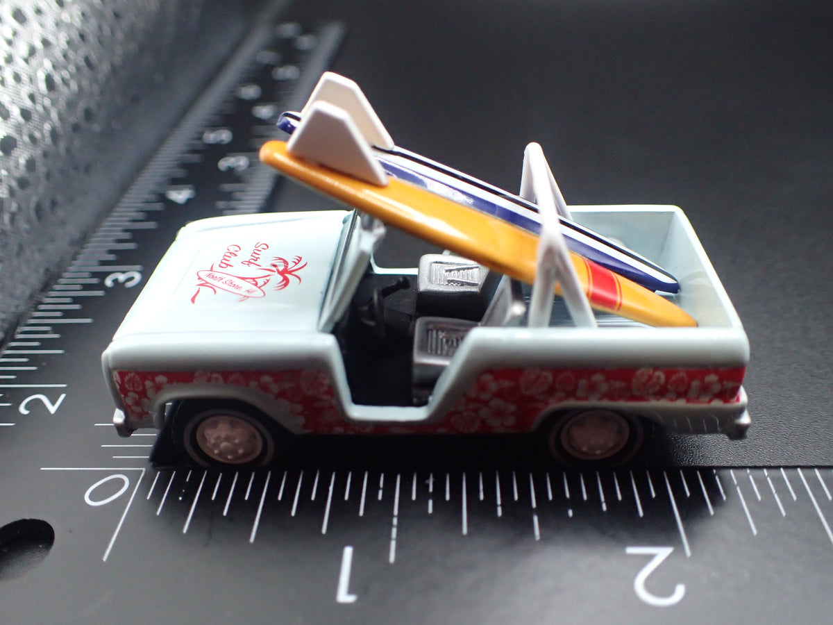 1966 66 FORD BRONCO SURF 1:64 SCALE COLLECTIBLE DIECAST MODEL CAR