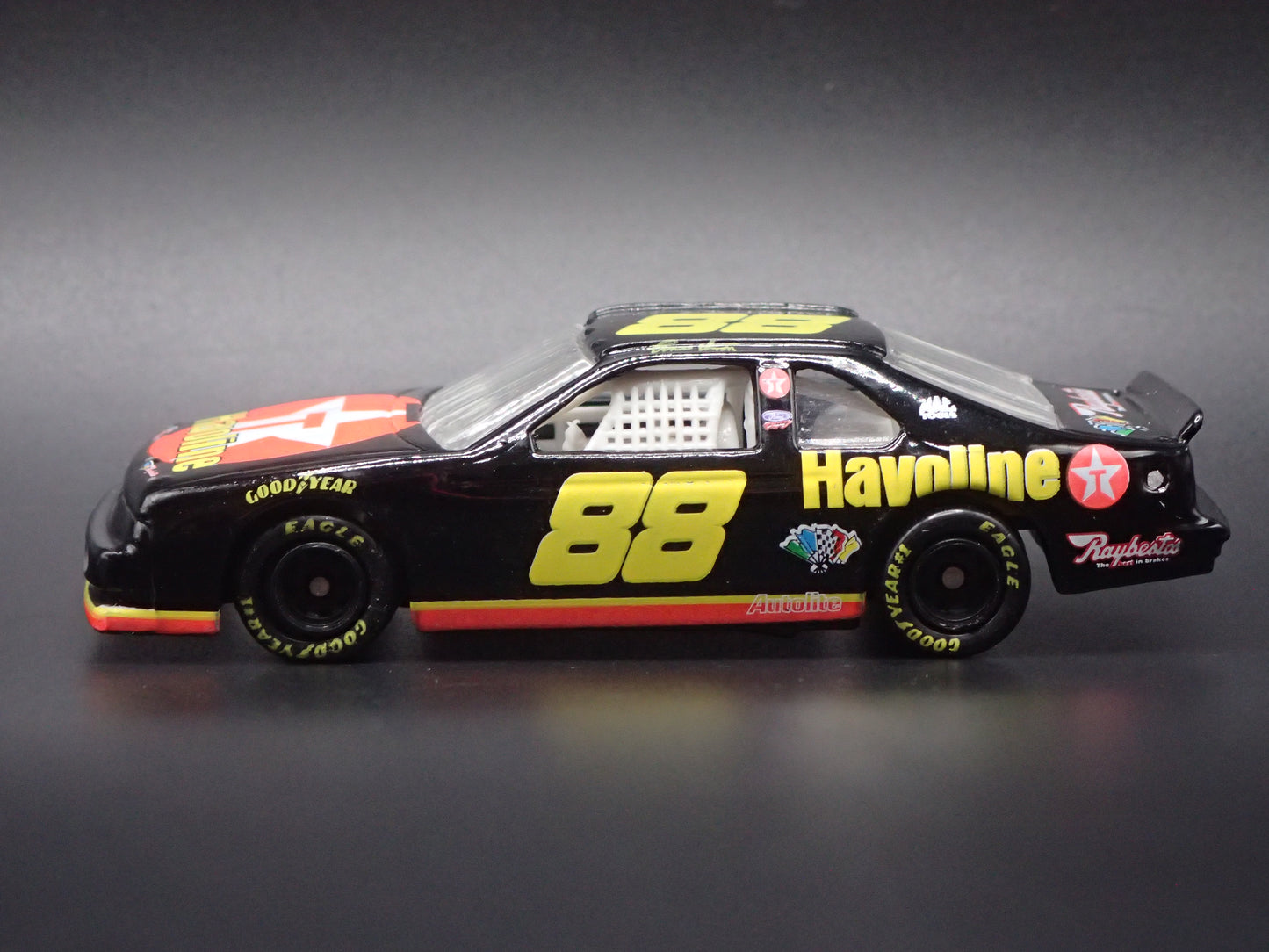 1995 95 FORD THUNDERBIRD 88 ERNIE IRVAN HAVOLINE NASCAR 1:64 DIECAST MODEL CAR