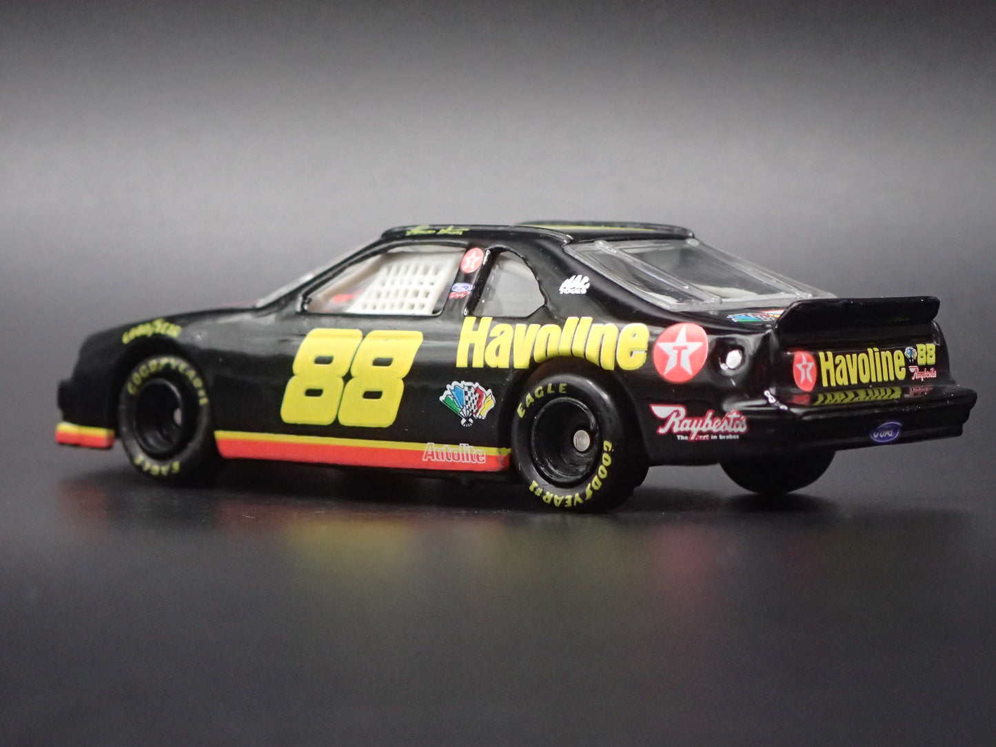 1995 95 FORD THUNDERBIRD 88 ERNIE IRVAN HAVOLINE NASCAR 1:64 DIECAST MODEL CAR