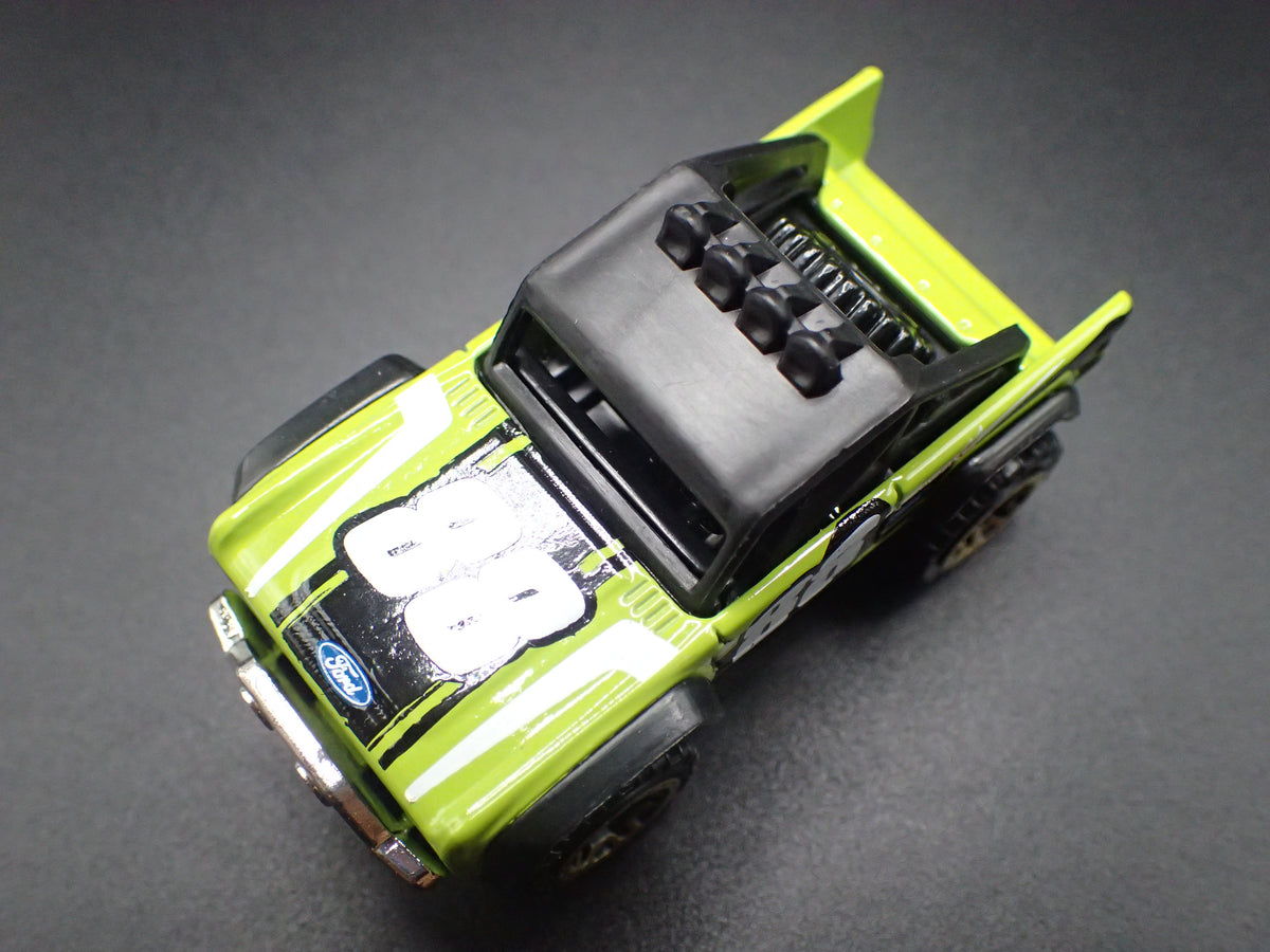 1966-1977 FORD BRONCO 4X4 OFF ROAD CUSTOM GREEN 1:64 SCALE DIECAST MODEL CAR
