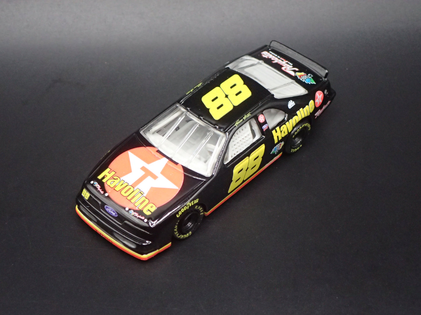 1995 95 FORD THUNDERBIRD 88 ERNIE IRVAN HAVOLINE NASCAR 1:64 DIECAST MODEL CAR