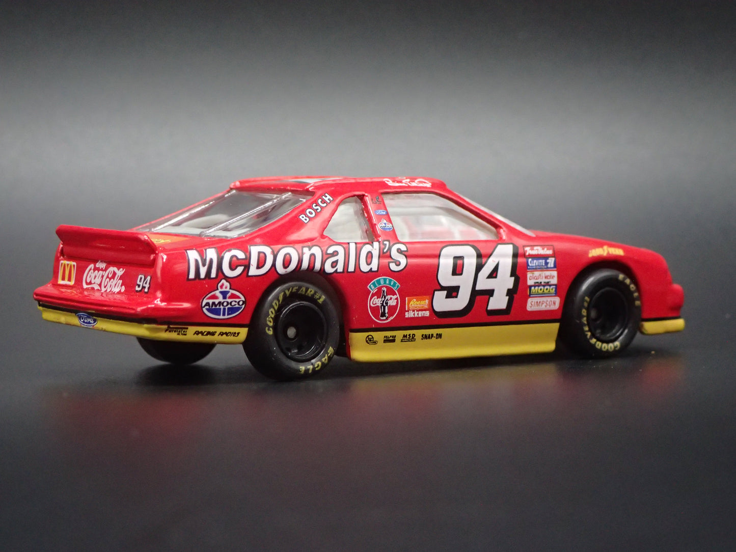 1995 95 FORD THUNDERBIRD 94 BILL ELLIOTT NASCAR 1:64 SCALE DIECAST MODEL CAR