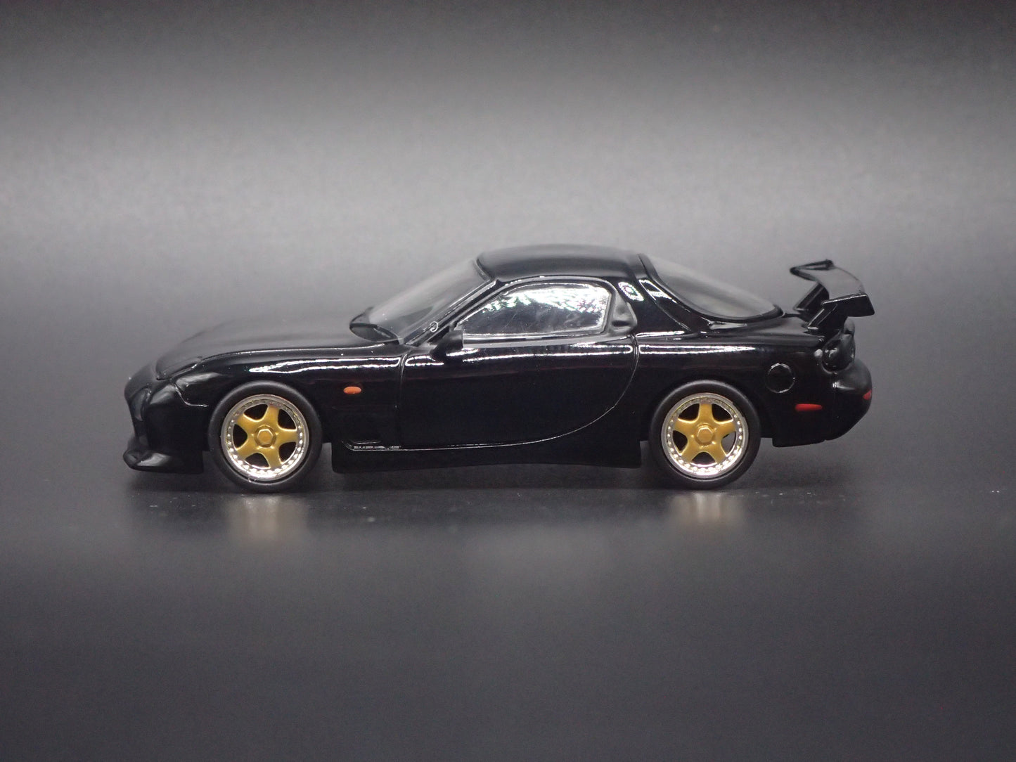 MAZDA RX7 FD3S MAZDASPEED JDM A SPEC WHITE 1:64 SCALE DIORAMA DIECAST MODEL CAR